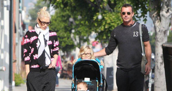 Gwen Stefani: mamma fashion di tre bimbi. Il passeggino che ha scelto per il suo terzo figlio Gwen Stefani: mamma fashion di tre bimbi. Il passeggino che ha scelto per il suo terzo figlio