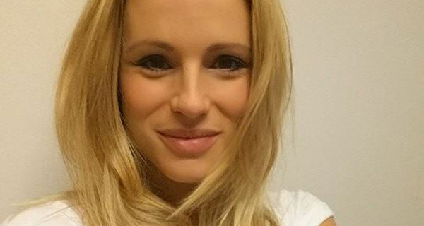 Michelle Hunziker presto mamma, il selfie prima della visita: “In bocca al lupo a tutte le future mamme” Michelle Hunziker presto mamma, il selfie prima della visita: “In bocca al lupo a tutte le future mamme”
