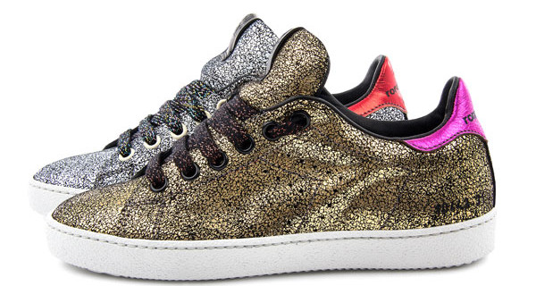 Rondinella presenta le scarpe per bambine: ecco le nuove sneakers glitterate Rondinella presenta le scarpe per bambine: ecco le nuove sneakers glitterate