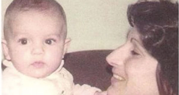 La commovente dedica di Emma Marrone per sua mamma: “Ecco cosa avrei voluto fare” La commovente dedica di Emma Marrone per sua mamma: “Ecco cosa avrei voluto fare”