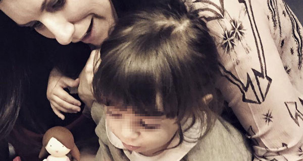 Buon compleanno Paola! Laura Pausini festeggia i due anni della sua bimba Buon compleanno Paola! Laura Pausini festeggia i due anni della sua bimba