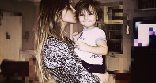 Belen Rodriguez: “Terrò mio figlio Santiago lontano da Facebook” e sul web partono le critiche. Ecco perchè Belen Rodriguez: “Terrò mio figlio Santiago lontano da Facebook” e sul web partono le critiche. Ecco perchè