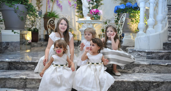 La Stupenderia ha vestito le “piccole principesse” degli Infant Charity Awards. Il loro look La Stupenderia ha vestito le “piccole principesse” degli Infant Charity Awards. Il loro look