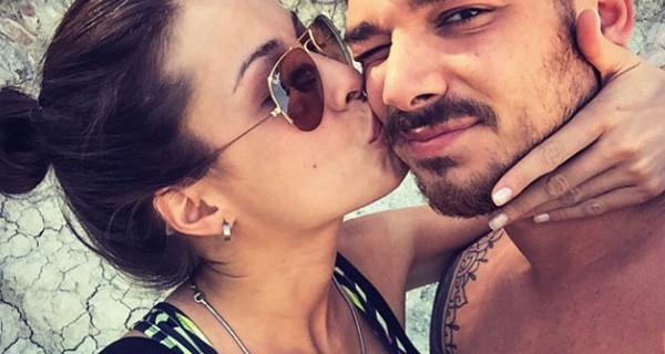 Uomini e Donne: Valentina Rapisarda è incinta? Il messaggio che sta facendo discutere Uomini e Donne: Valentina Rapisarda è incinta? Il messaggio che sta facendo discutere