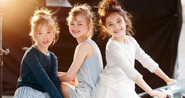 United Colors of Benetton presenta la nuova collezione bon ton per maschietti e femminucce United Colors of Benetton presenta la nuova collezione bon ton per maschietti e femminucce
