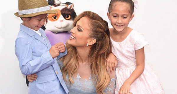 Jennifer Lopez: “Sono mamma di due gemelli e non sarò mai sola” Jennifer Lopez: “Sono mamma di due gemelli e non sarò mai sola”