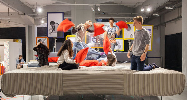 Kids Design Week: con un letto extra large LAGO fa tornare tutti bambini Kids Design Week: con un letto extra large LAGO fa tornare tutti bambini