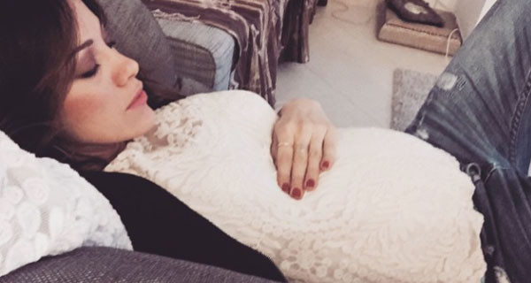 Uomini e Donne, Teresanna Pugliese è incinta di un maschio: “Si chiamerà…” Uomini e Donne, Teresanna Pugliese è incinta di un maschio: “Si chiamerà…”