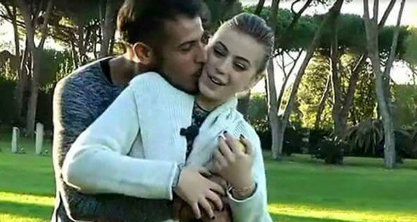 Colpo di scena! Aldo Palmeri annuncia: “Alessia potrebbe partorire a breve” Parla il ginecologo Colpo di scena! Aldo Palmeri annuncia: “Alessia potrebbe partorire a breve” Parla il ginecologo