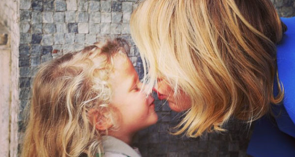 Alessia Marcuzzi: “Amo i bambini. Terzo figlio in arrivo? Magari tra un po'” Alessia Marcuzzi: “Amo i bambini. Terzo figlio in arrivo? Magari tra un po'”
