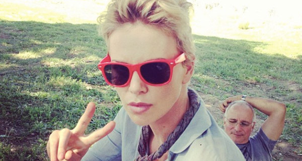Charlize Theron mai senza suo figlio: al Festival di Cannes 2015 con il piccolo Jackson Charlize Theron mai senza suo figlio: al Festival di Cannes 2015 con il piccolo Jackson