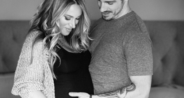 Haylie Duff è diventata mamma di una bambina, ma l’ha chiamata come un maschio Haylie Duff è diventata mamma di una bambina, ma l’ha chiamata come un maschio