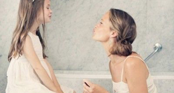 Il regalo più bello per la Festa della Mamma? Un po’ di tempo insieme. La ricerca Il regalo più bello per la Festa della Mamma? Un po’ di tempo insieme. La ricerca