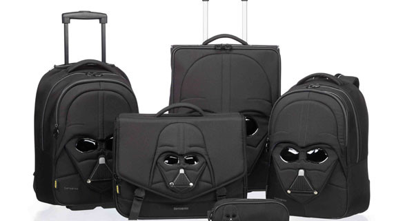 Zaino, cartella e astuccio di Darth Vader: arriva la collezione Star Wars di Samsonite Zaino, cartella e astuccio di Darth Vader: arriva la collezione Star Wars di Samsonite