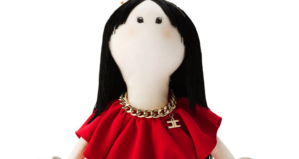 Wall of Dolls 2015: la bambola di Elisabetta Franchi per l’evento benefico Wall of Dolls 2015: la bambola di Elisabetta Franchi per l’evento benefico