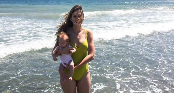 Bianca Balti mamma bis da due mesi: “Ho preso 15 chili e mi sento bellissima” Bianca Balti mamma bis da due mesi: “Ho preso 15 chili e mi sento bellissima”