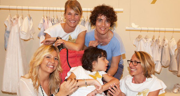 La stupenderia a Pitti Bimbo con Ellen Hidding per il progetto benefico “Liberiamo le farfalle” La stupenderia a Pitti Bimbo con Ellen Hidding per il progetto benefico “Liberiamo le farfalle”