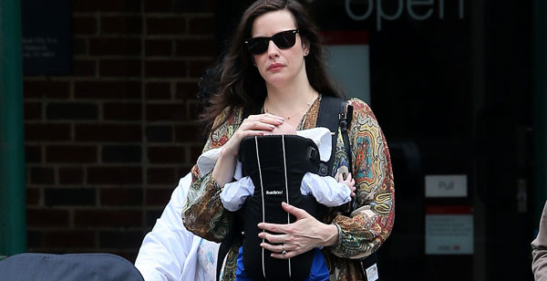 Passeggini delle mamme vip: il modello che Liv Tyler ha scelto per il suo bambino Passeggini delle mamme vip: il modello che Liv Tyler ha scelto per il suo bambino