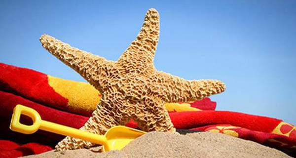 Alimentazione in vacanza: i consigli su cosa far mangiare ai bambini Alimentazione in vacanza: i consigli su cosa far mangiare ai bambini