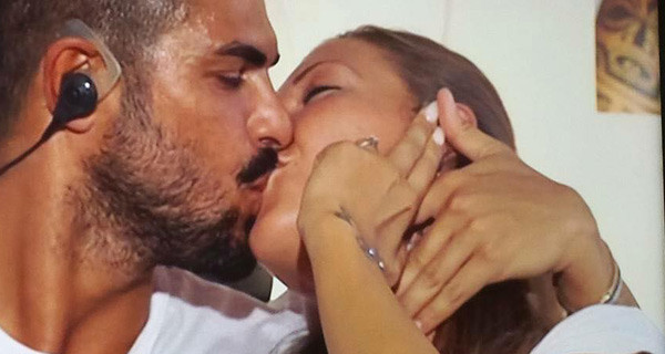 Tara Gabrieletto in lacrime: “Il vero motivo per cui io e Cristian non ci sposiamo è…” Tara Gabrieletto in lacrime: “Il vero motivo per cui io e Cristian non ci sposiamo è…”