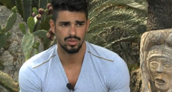 Cristian Galella è tornato a casa da Tara Gabrieletto? L’avvistamento dei fan Cristian Galella è tornato a casa da Tara Gabrieletto? L’avvistamento dei fan
