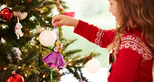 Disney a Natale: l’iniziativa benefica “Dalla nostra famiglia alla tua” Disney a Natale: l’iniziativa benefica “Dalla nostra famiglia alla tua”