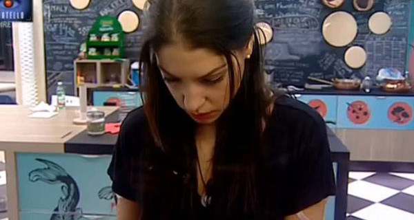 Grande Fratello 14, censurato il racconto di Federica sulla sua allucinazione. Cosa è successo davvero? Grande Fratello 14, censurato il racconto di Federica sulla sua allucinazione. Cosa è successo davvero?