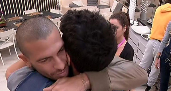 Grande Fratello 14, entra un nuovo ex nella casa? Ecco chi potrebbe essere Grande Fratello 14, entra un nuovo ex nella casa? Ecco chi potrebbe essere