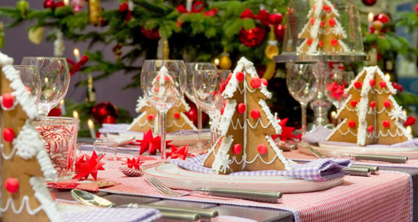 Bambini: cosa mangiare il giorno di Natale? Menù e consigli per i più piccoli Bambini: cosa mangiare il giorno di Natale? Menù e consigli per i più piccoli