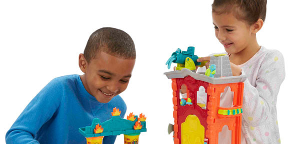 Play-Doh Town, la vera rivoluzione per la pasta da modellare più famosa al mondo Play-Doh Town, la vera rivoluzione per la pasta da modellare più famosa al mondo