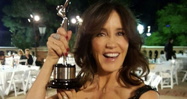 Felicity Huffman, l’ex casalinga disperata, svela: “Ho aperto un sito per aiutare le mamme” Felicity Huffman, l’ex casalinga disperata, svela: “Ho aperto un sito per aiutare le mamme”
