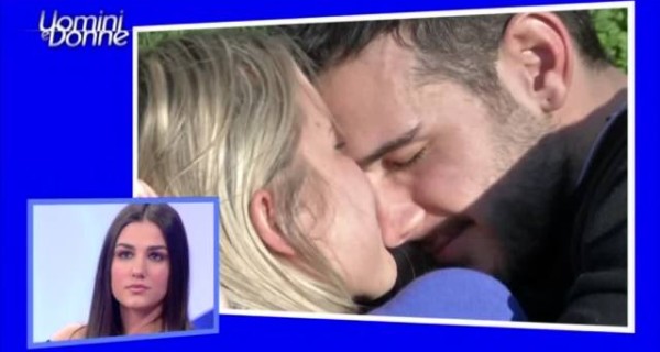 Uomini e donne anticipazioni 14 marzo Lucas si arrabbia e difende Karolina Uomini e donne anticipazioni 14 marzo Lucas si arrabbia e difende Karolina