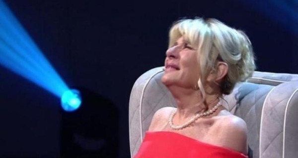 Uomini e donne news povera Gemma un’altro colpo basso per lei Uomini e donne news povera Gemma un’altro colpo basso per lei