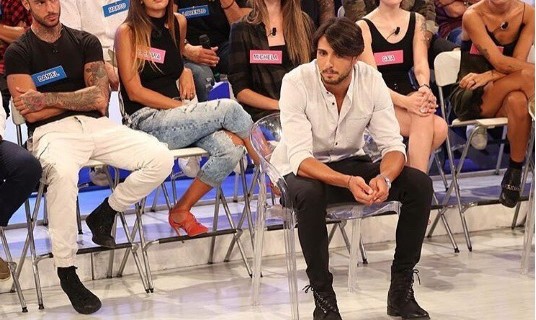Uomini e donne tutte le critiche di Maria a Ludovica Valli non presente in studio Uomini e donne tutte le critiche di Maria a Ludovica Valli non presente in studio
