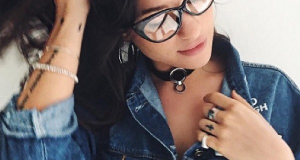 Uomini e Donne Ludovica Valli sbotta sul suo seno rifatto Uomini e Donne Ludovica Valli sbotta sul suo seno rifatto