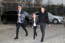 Il look di Lila Grace, la figlia di Kate Moss, alla sfilata di Louis Vuitton