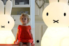 Miffy, il famoso coniglietto olandese, protagonista della grande lampada notturna