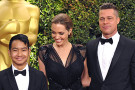Angelina Jolie sul red carpet insieme a Brad Pitt e al figlio Maddox [Foto]