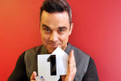 Robbie Williams di nuovo papà: “Mia moglie Ayda Field è di nuovo incinta!”