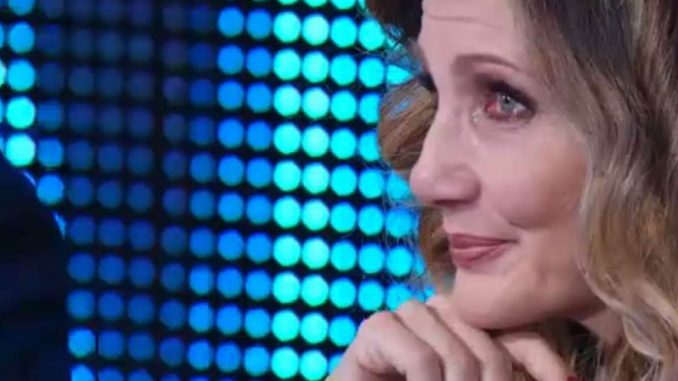 cuccarini-lacrime-amici Lorella Cuccarini lacrime amare ad Amici lo scontro è stato forte e Anna...