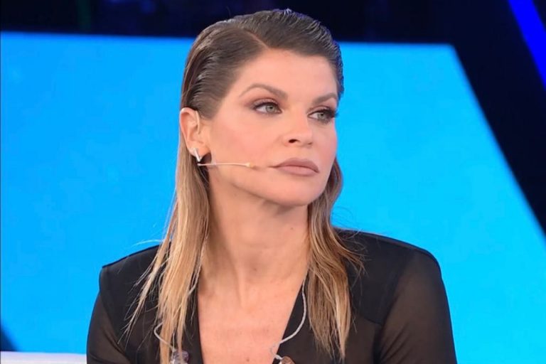Il suocero di Alessandra Amoroso sulla sua gravidanza la dichiarazione che ha spiazzato