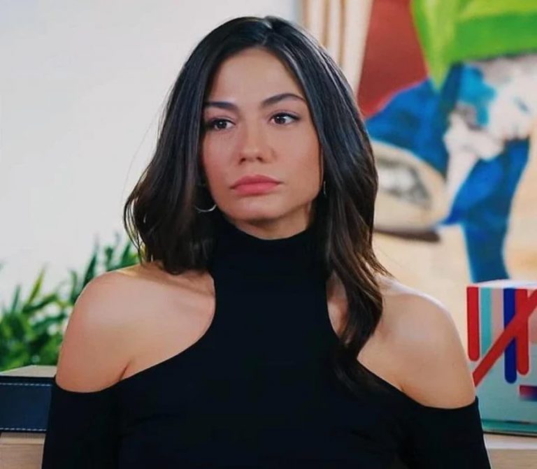 Demet Özdemir è incinta? Tutti gli indizi sulla presunta gravidanza dell'attrice turca