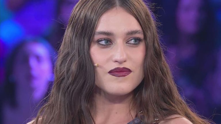 GAIA ALTEZZA E PESO CHI LA VESTE